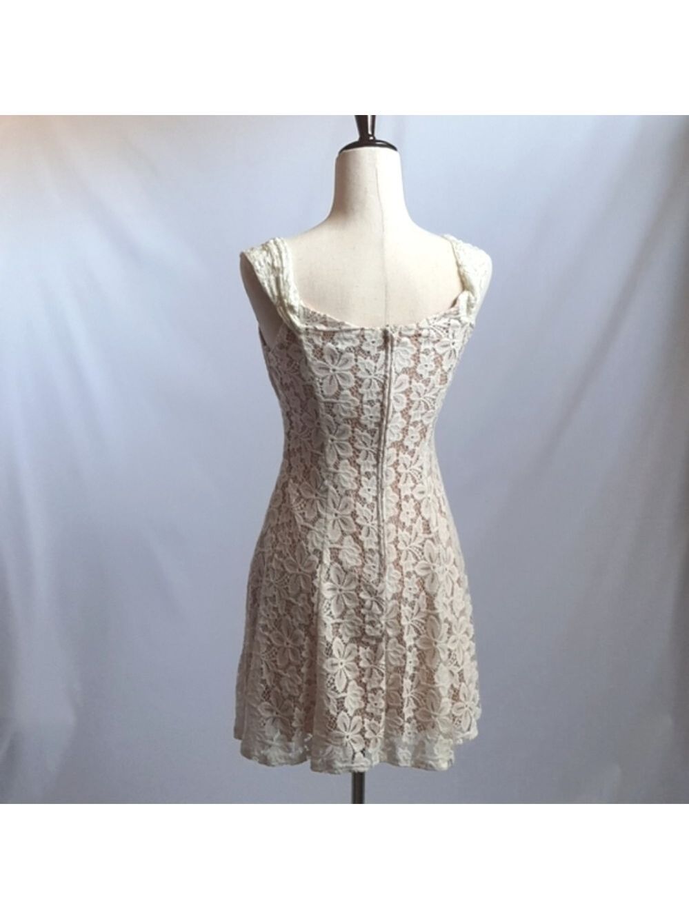 City Triangles Cream Lace Mini Dress - Picture 8 of 16